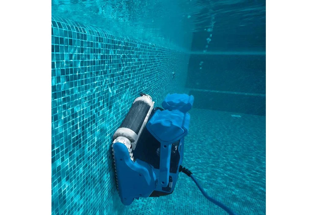 Dolphin Zwembadrobot F40 8 Dolphin Zwembadrobot F40 - Afbeelding 6