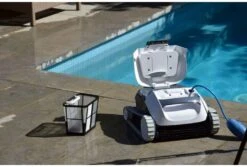 Dolphin Zwembadrobot E10 -Zwembad Verkoop foto 1 dolpin zwembadrobot e10 1 aangepast 1